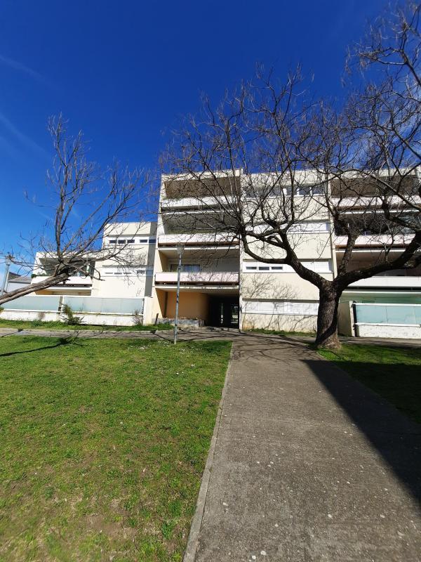 Appartement - 77 m² - 4 pièces