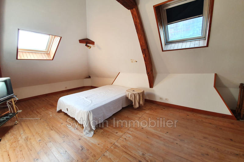 Maison - 231 m² - 11 pièces