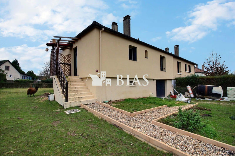 Maison - 92 m² - 6 pièces