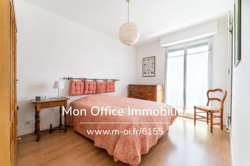 Appartement - 95 m² - 4 pièces