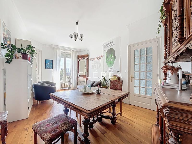 Appartement - 104 m² - 4 pièces