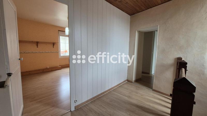 Maison - 230 m² - 10 pièces