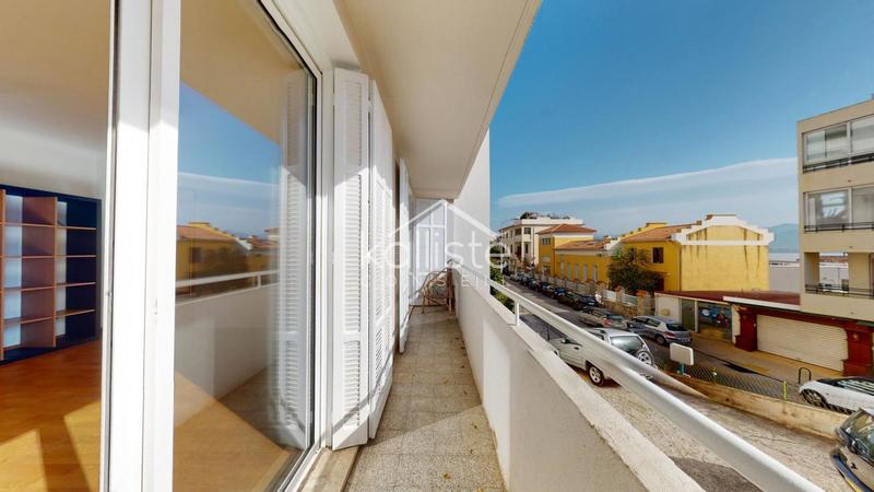 Appartement - 89 m² - 4 pièces