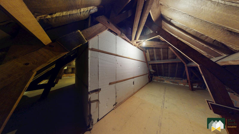 Maison - 95 m² - 5 pièces