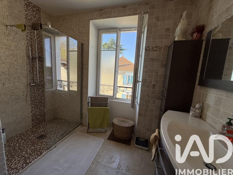 Maison - 190 m² - 8 pièces