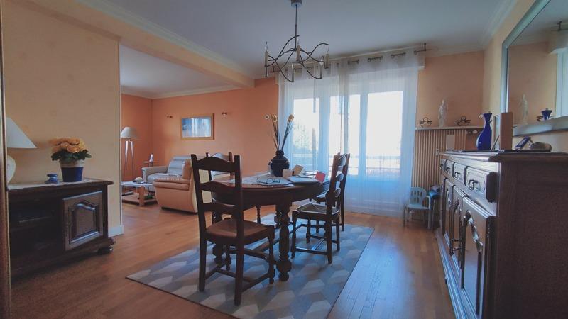 Appartement - 80 m² - 4 pièces