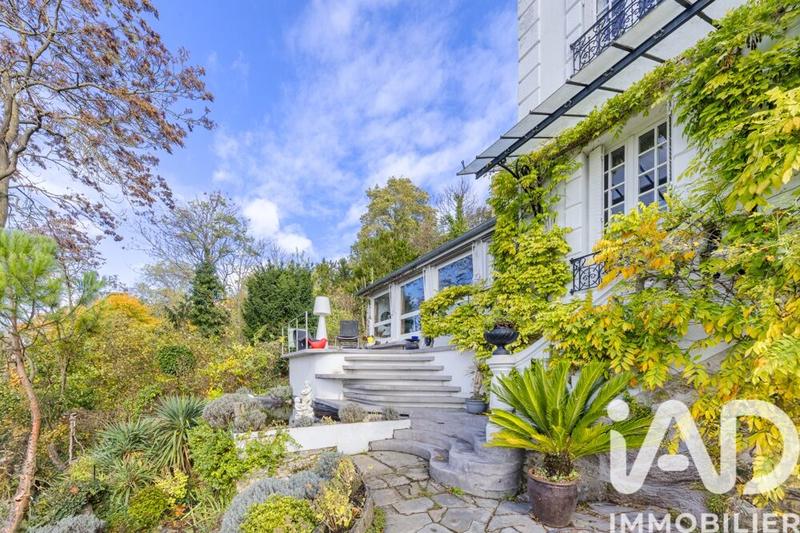 Maison - 175 m² - 8 pièces