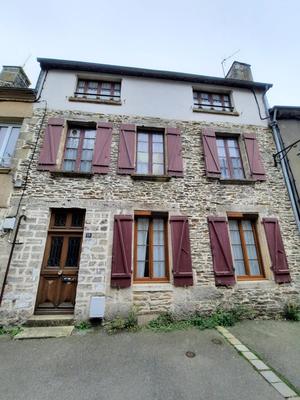 Maison - 199 m² - 8 pièces