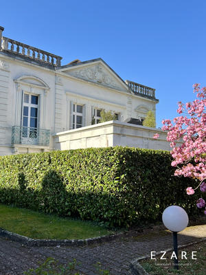 Appartement - 140 m² - 6 pièces