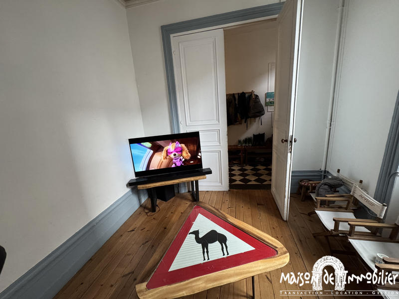 Maison - 219 m² - 7 pièces