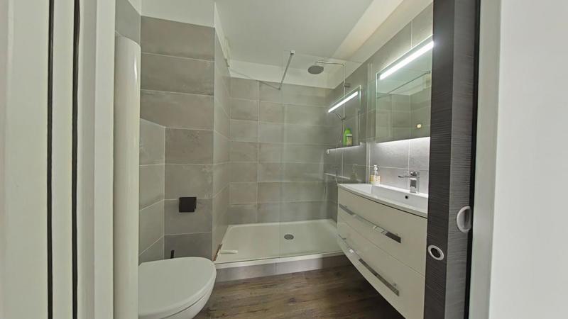 Appartement - 75 m² - 3 pièces