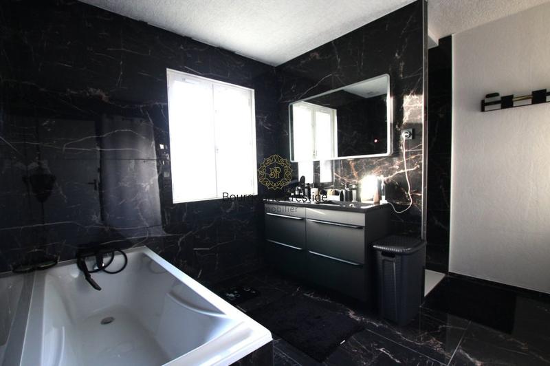 Maison - 113 m² - 5 pièces