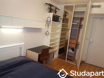 Chambre - 12 m² - 1 pièce