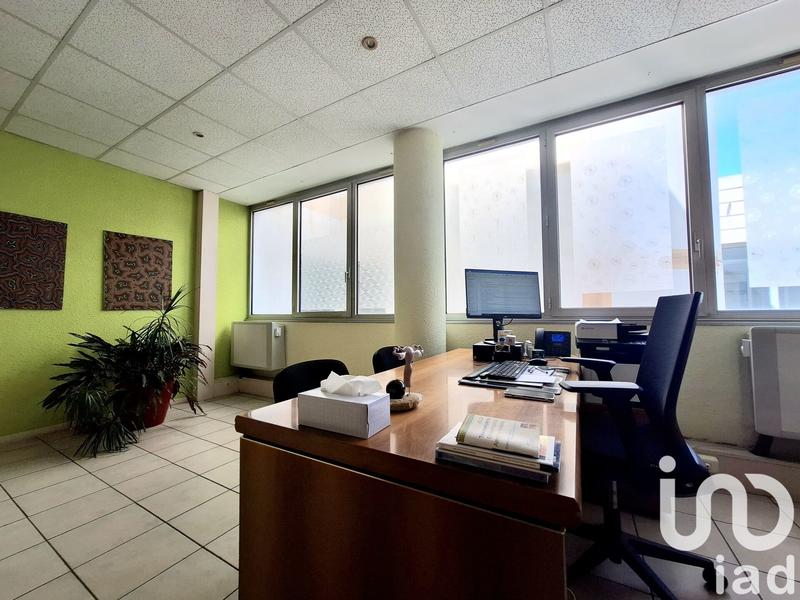 Immeuble - 69 m² - 3 pièces