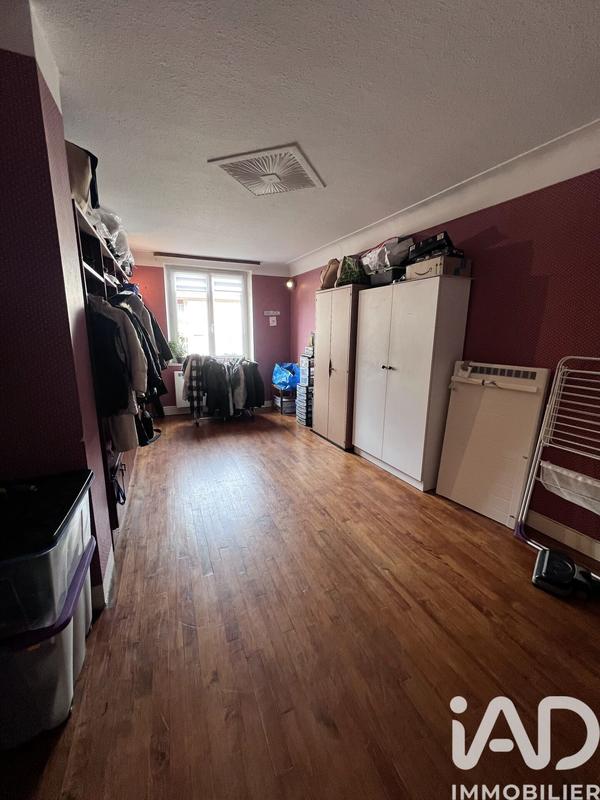 Maison - 186 m² - 7 pièces