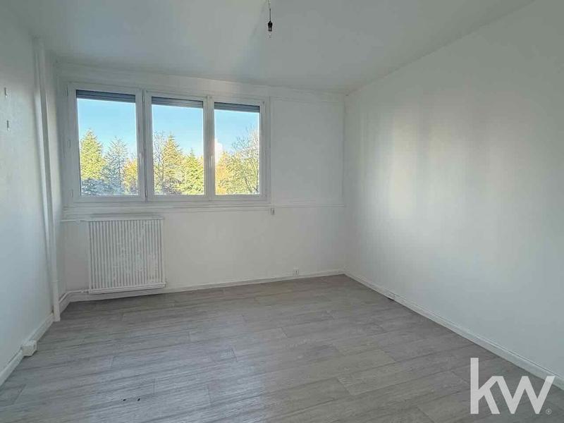 Appartement - 81 m² - 4 pièces