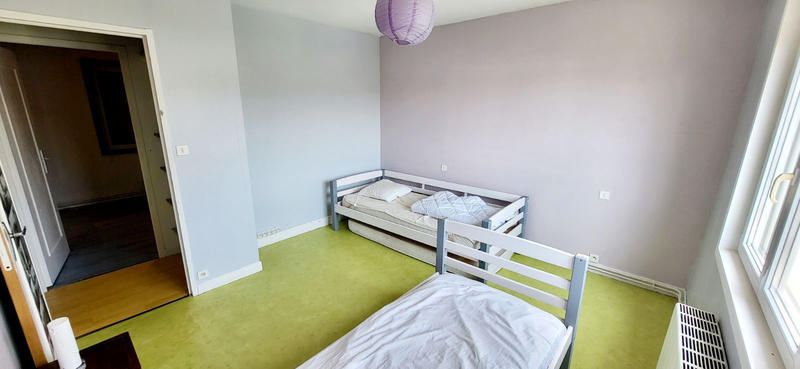 Maison - 93 m² - 5 pièces