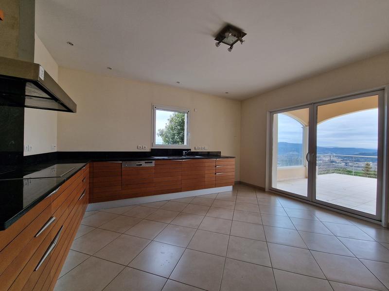 Villa - 185 m² - 4 pièces