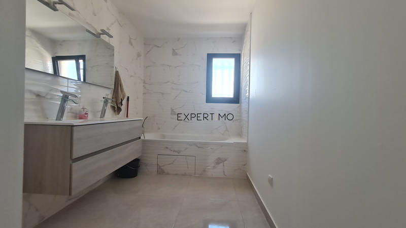 Villa - 123 m² - 4 pièces