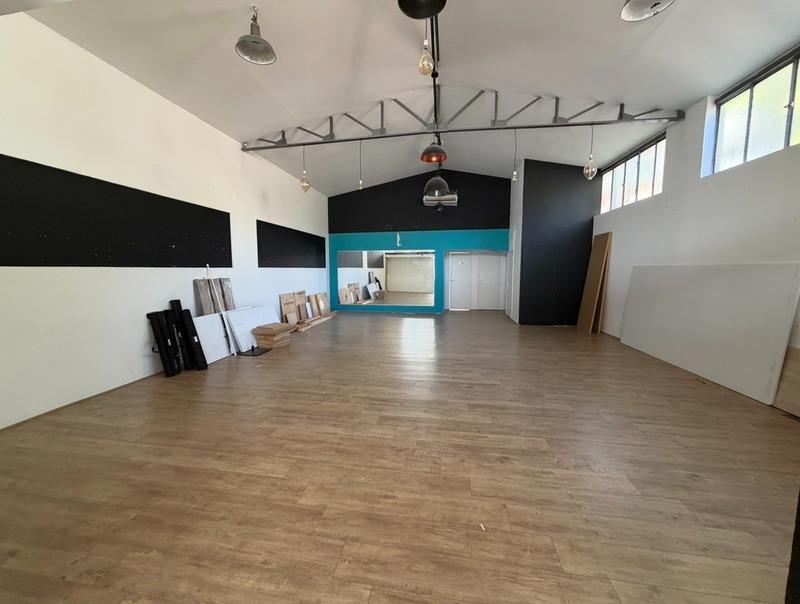 Local commercial - 187 m² - 3 pièces