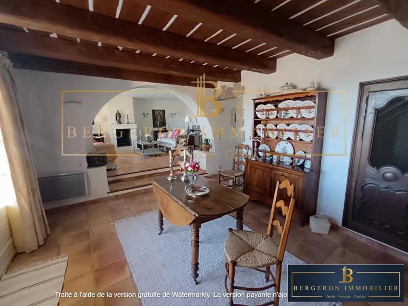Villa - 185 m² - 6 pièces
