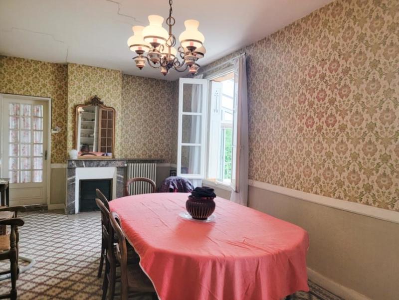 Maison - 195 m² - 10 pièces