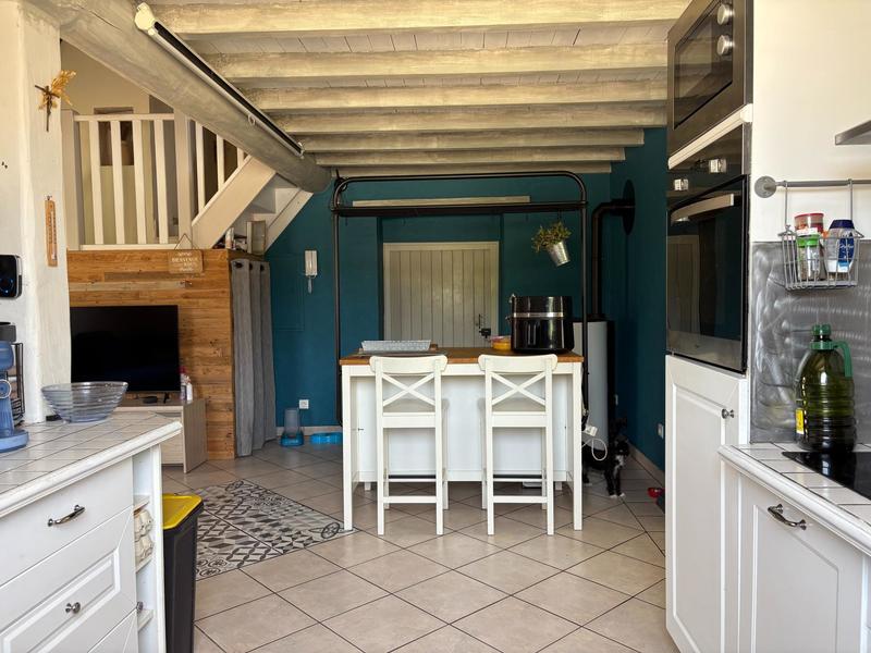 Maison - 210 m² - 6 pièces