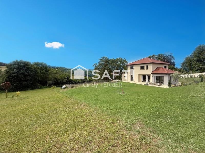 Maison - 148 m² - 6 pièces