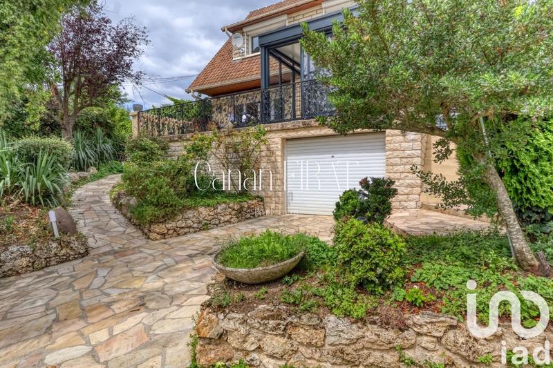 Maison - 195 m² - 7 pièces