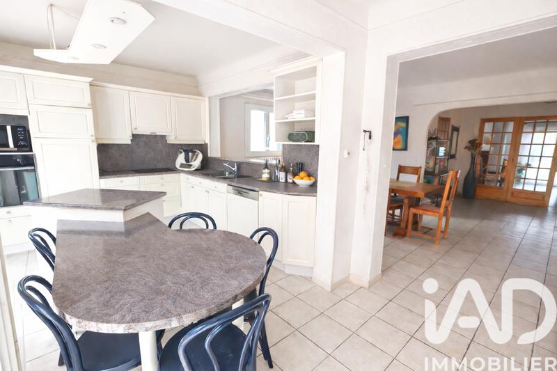 Maison - 204 m² - 8 pièces