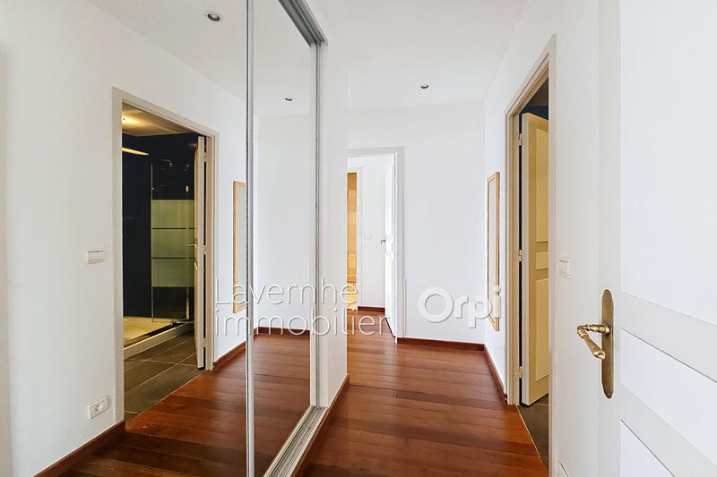 Appartement - 89 m² - 3 pièces