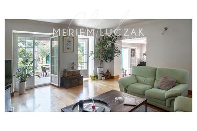 Maison - 180 m² - 7 pièces