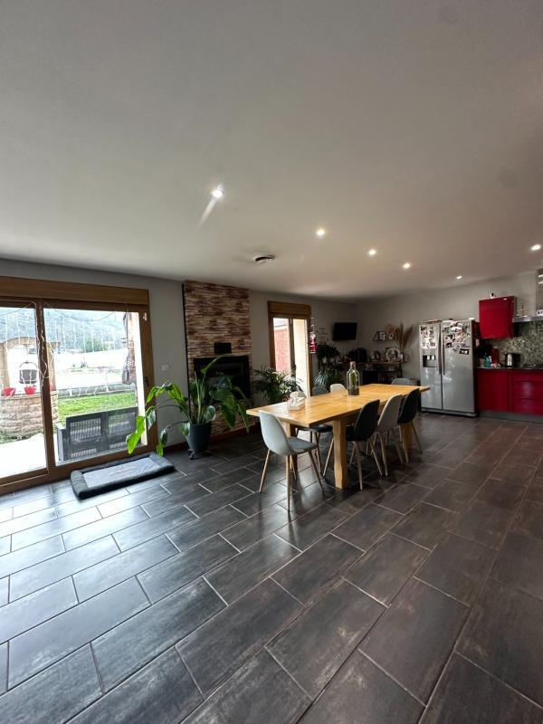 Maison - 147 m² - 6 pièces