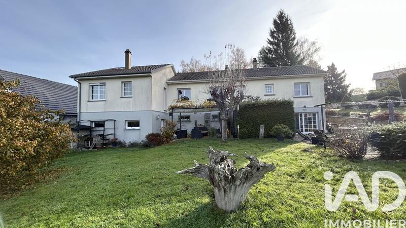 Maison - 141 m² - 8 pièces