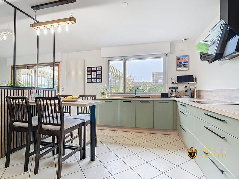 Maison - 104 m² - 5 pièces