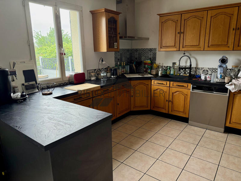 Propriété - 100 m² - 6 pièces