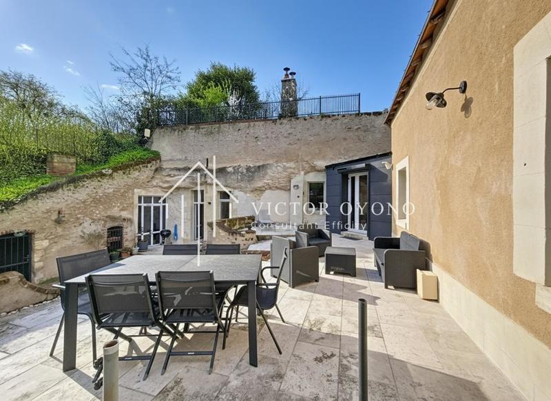 Maison - 208 m² - 6 pièces