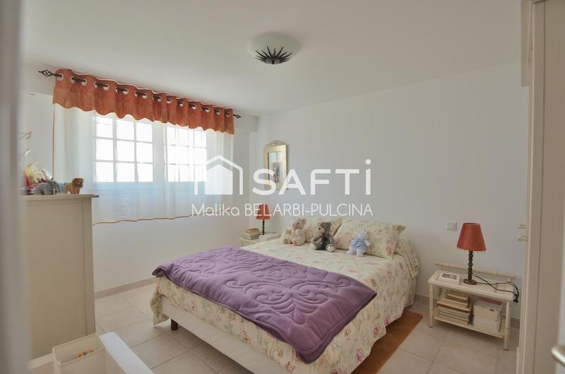 Villa - 208 m² - 9 pièces