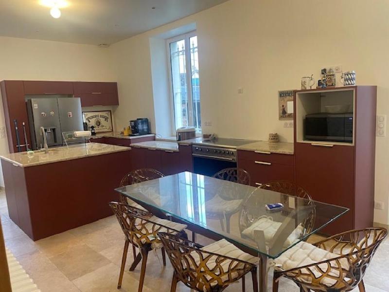 Maison - 286 m² - 10 pièces