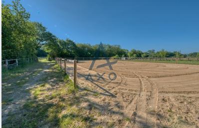 Haras - 192 m² - 7 pièces