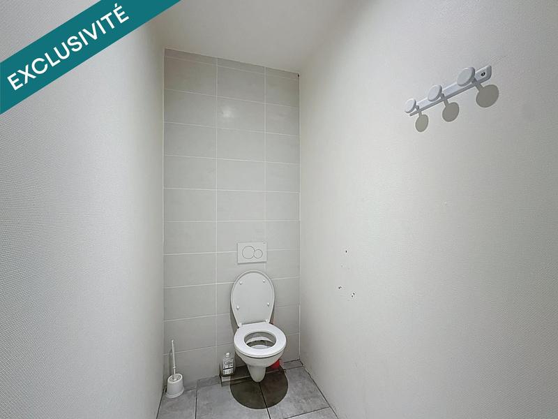 Local commercial - 236 m² - 1 pièce