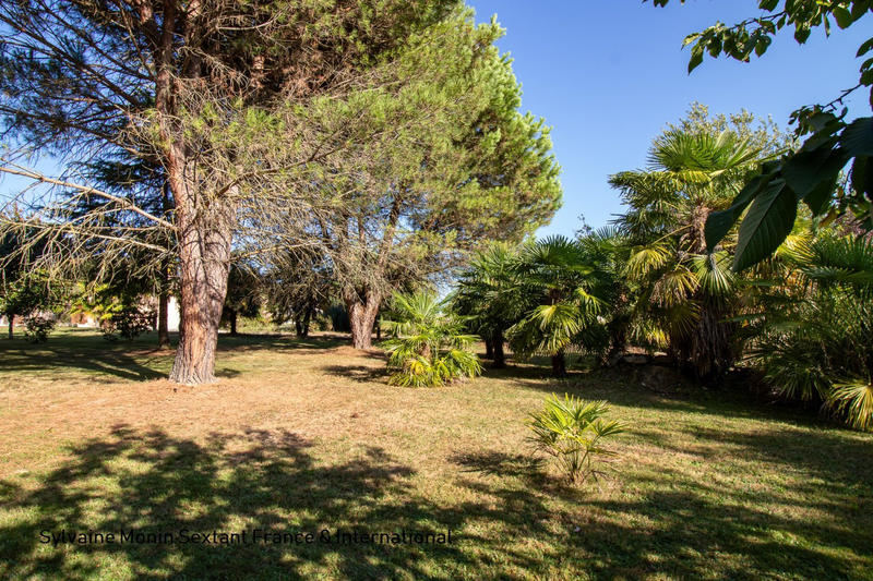 Maison - 400 m² - 14 pièces