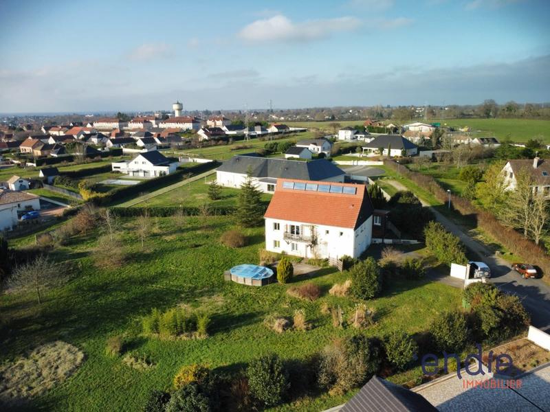 Maison - 228 m² - 6 pièces