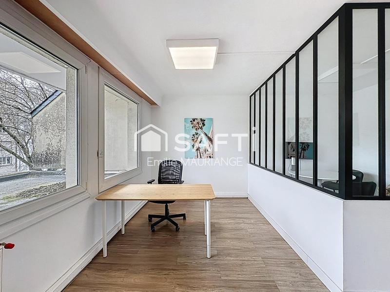 Bureau - 83 m² - 3 pièces