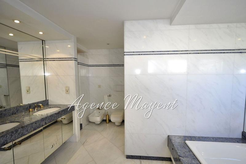 Appartement - 115 m² - 3 pièces