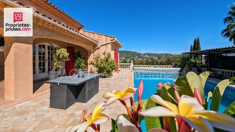 Maison - 144 m² - 5 pièces