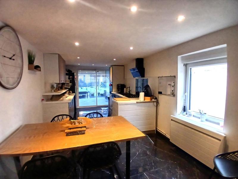 Maison - 95 m² - 4 pièces