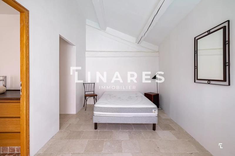 Maison - 210 m² - 5 pièces