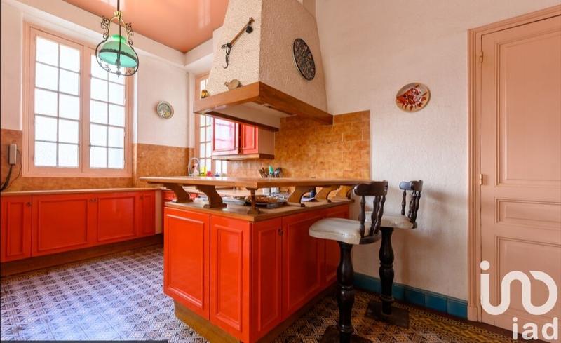 Maison - 357 m² - 14 pièces