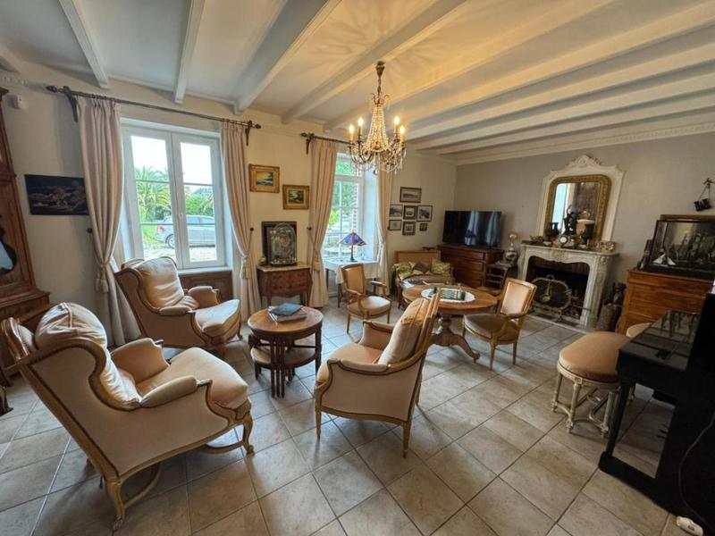 Demeure - 188 m² - 6 pièces